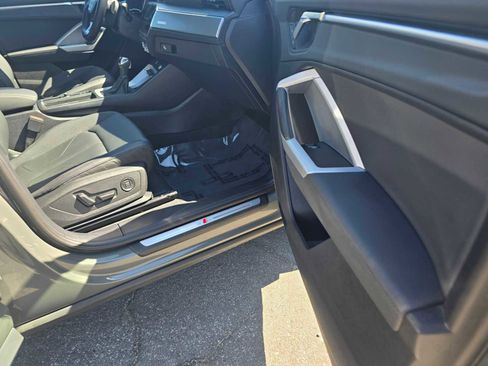 Used 2023 Audi Q3 2.0T Premium Plus w/ Premium Plus Package image 10