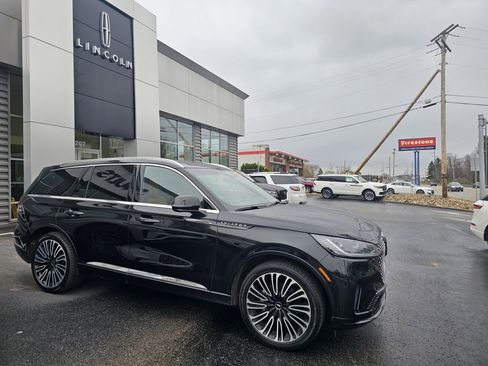 New 2025 Lincoln Aviator Black Label image 4