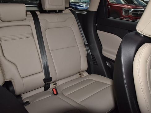 New 2026 Lincoln Corsair Premiere FWD image 21