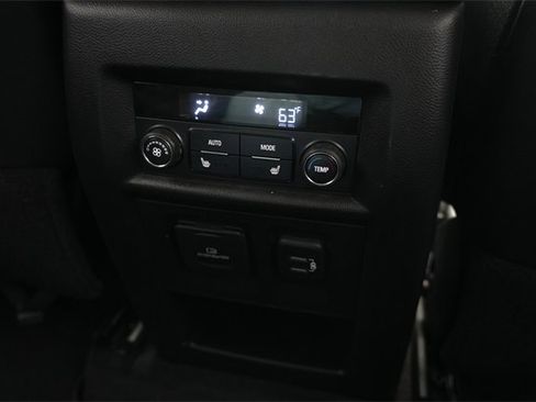 Used 2020 Chevrolet Traverse Premier w/ Redline Edition image 20