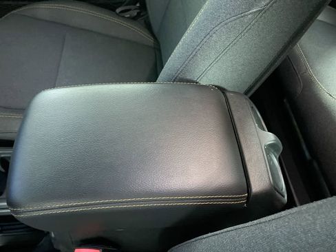 Used 2024 Jeep Wrangler Sahara image 28