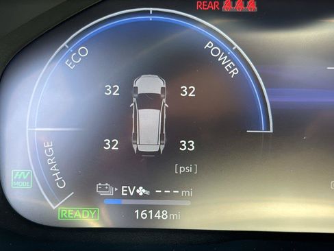 Used 2025 Toyota RAV4 XSE AWD/4WD image 16