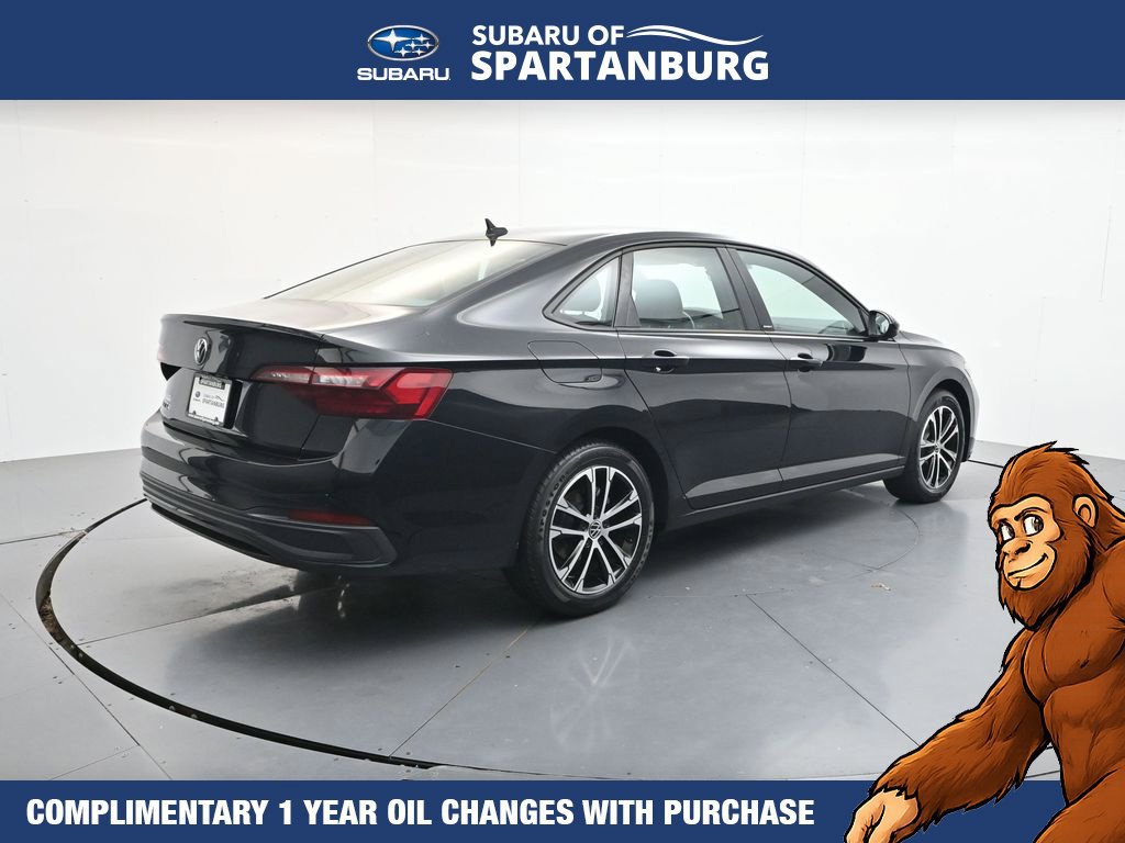Used 2024 Volkswagen Jetta Sport FWD image 8
