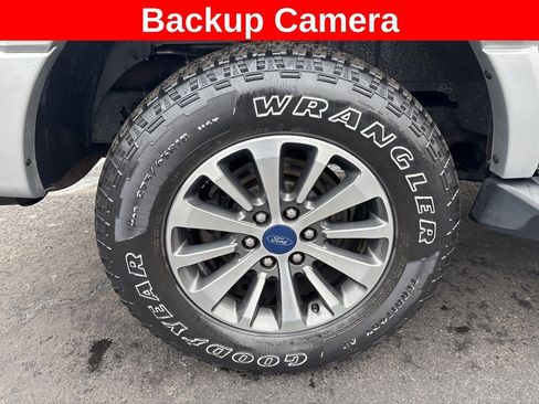 Used 2017 Ford Expedition XLT image 11