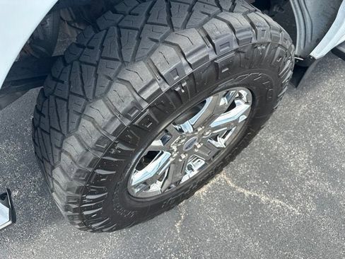 Used 2022 Ford F150 XLT w/ Equipment Group 302A High AWD/4WD image 9