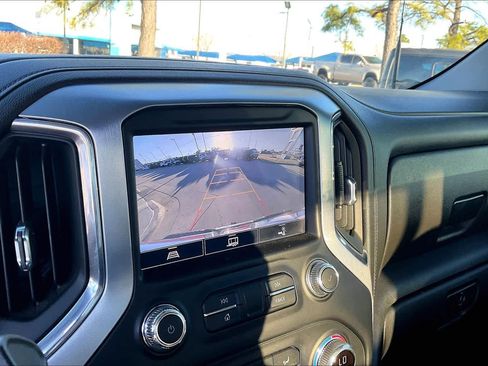 Used 2022 GMC Sierra 2500 SLE w/ SLE Convenience Package image 26