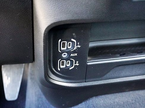 Used 2024 RAM 2500 Big Horn image 30