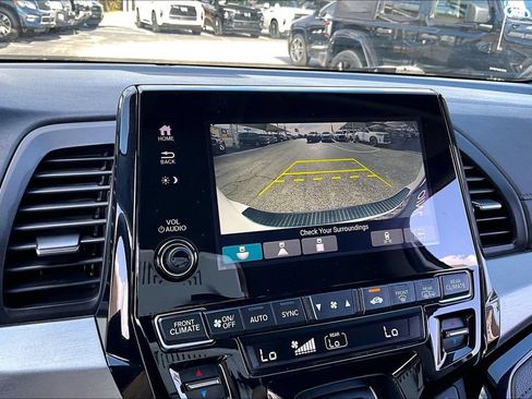 Used 2023 Honda Odyssey Touring image 32