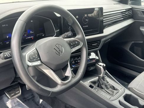 Used 2025 Volkswagen Jetta Sport FWD image 13