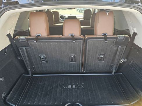 Certified 2024 Nissan Pathfinder Platinum w/ Cargo Package image 10