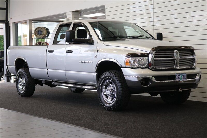 Used 2004 Dodge Ram 2500 Truck SLT w/ Trailer Tow Group AWD/4WD image 2