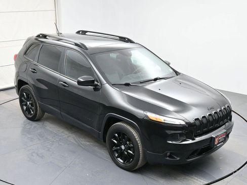 Used 2014 Jeep Cherokee Altitude w/ Comfort/Convenience Group image 27