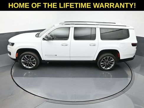 Used 2023 Jeep Wagoneer L Series III w/ Premium Group I AWD/4WD image 59