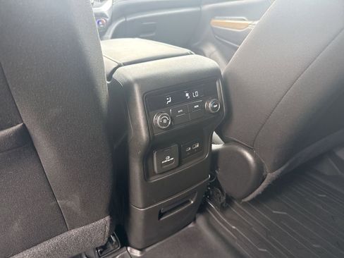 Used 2023 GMC Acadia SLE w/ Driver Convenience Package image 20