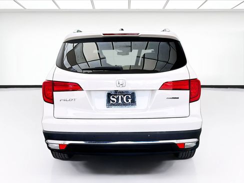 Used 2017 Honda Pilot Touring image 5
