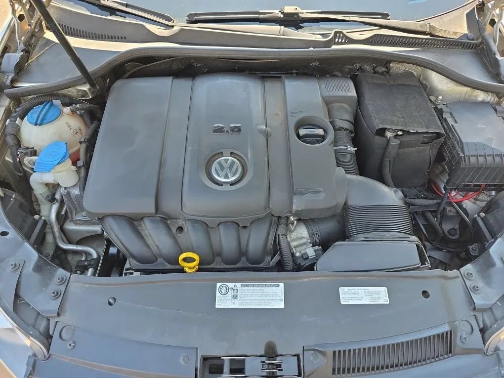 Used 2013 Volkswagen Jetta SE FWD image 47