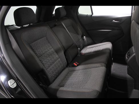 Certified 2023 Chevrolet Equinox LT AWD/4WD image 19