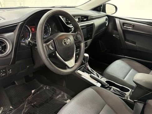 Certified 2018 Toyota Corolla LE image 12