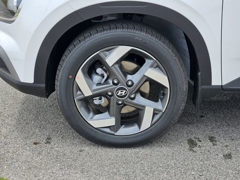New 2026 Hyundai Venue SEL FWD image 12