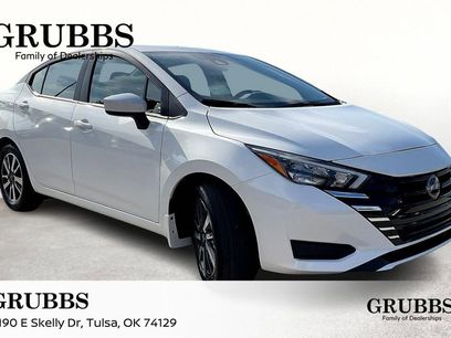 New 2025 Nissan Versa SV w/ Trunk Package