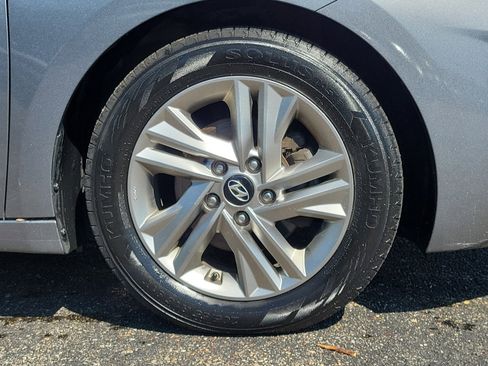 Used 2019 Hyundai Elantra Value Edition w/ Cargo Package FWD image 5