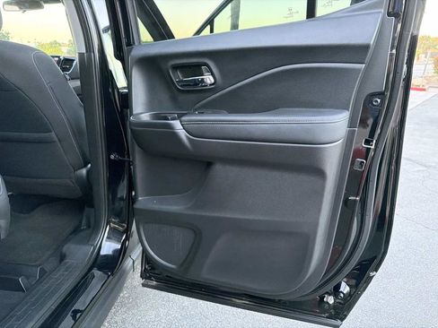 Used 2023 Honda Ridgeline Sport image 33