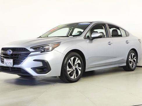 Used 2025 Subaru Legacy Premium AWD/4WD image 2