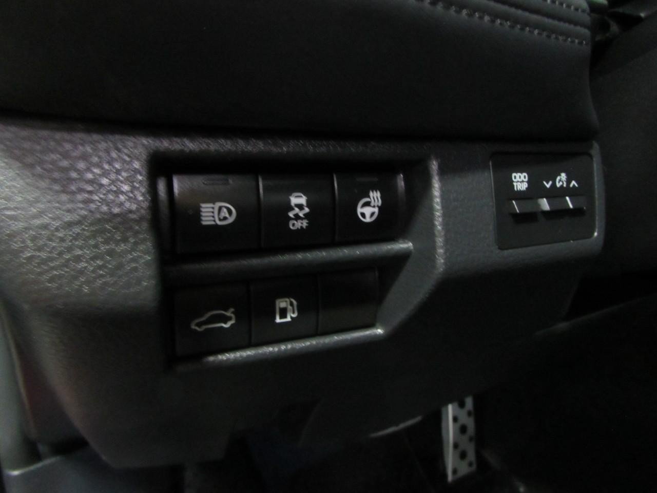 Used 2019 Toyota Avalon Touring w/ All Weather Liner Package FWD image 23