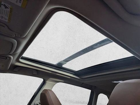 Used 2024 Subaru Forester Touring image 17