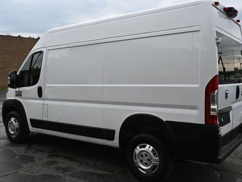 Used 2019 RAM ProMaster 2500 w/ Premium Appearance Group FWD image 18