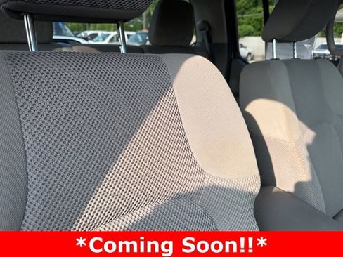 Used 2012 Nissan Frontier SV RWD image 16