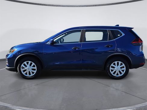 Used 2020 Nissan Rogue S image 6