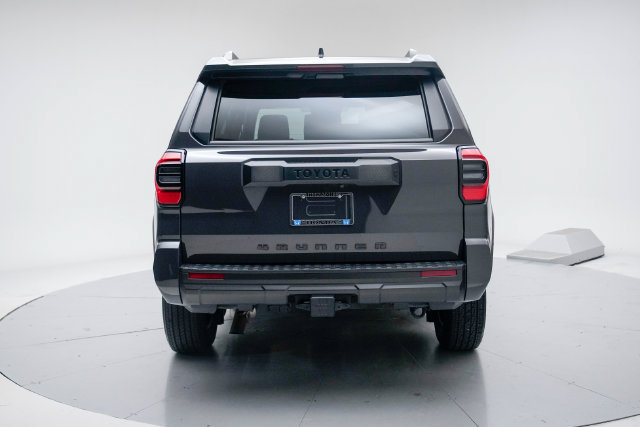Used 2025 Toyota 4Runner SR5 AWD/4WD image 25