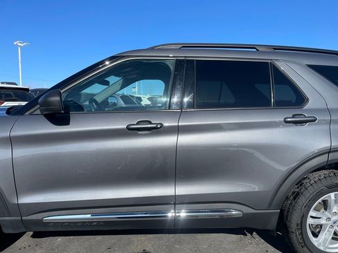 Used 2023 Ford Explorer XLT w/ Equipment Group 202A AWD/4WD image 38
