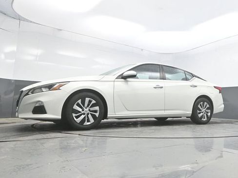 Used 2021 Nissan Altima 2.5 S FWD image 39