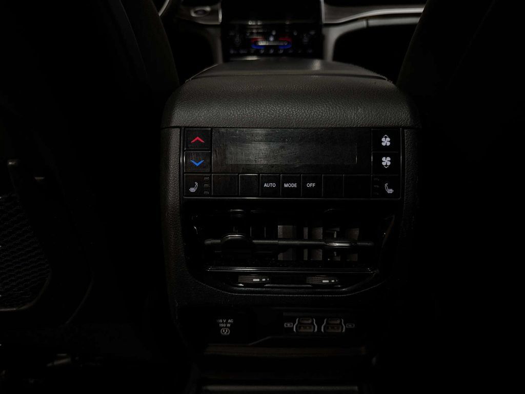 Used 2022 Jeep Grand Cherokee L Limited AWD/4WD image 21