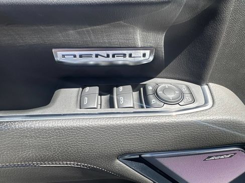 Used 2024 GMC Sierra 1500 Denali w/ Technology Package AWD/4WD image 30
