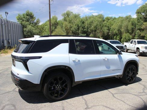 Used 2026 Chevrolet Traverse RS w/ LPO, Floor Liner Package AWD/4WD image 14