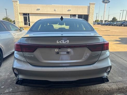 Used 2022 Kia Forte GT-Line w/ GT-Line Premium Package FWD image 6