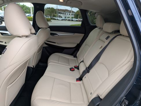 Used 2019 INFINITI QX50 Essential w/ Premium Heat Package image 17