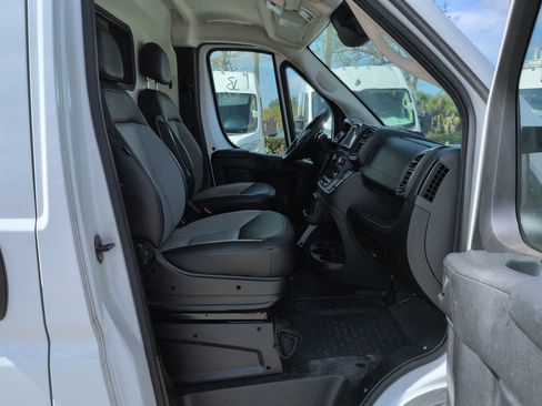 Used 2025 RAM ProMaster 3500 w/ Convenience Group FWD image 15