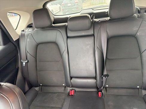Used 2019 MAZDA CX-5 Touring image 10