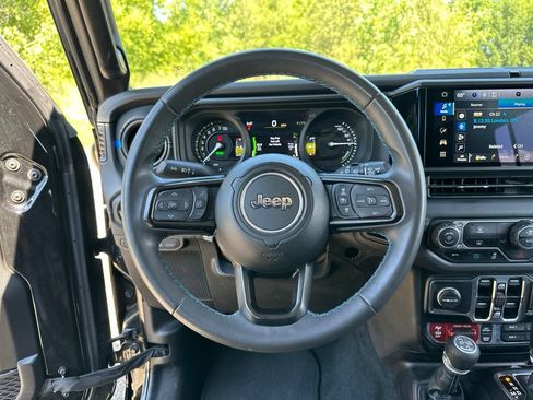 Used 2024 Jeep Wrangler Unlimited Rubicon 4xe AWD/4WD image 41