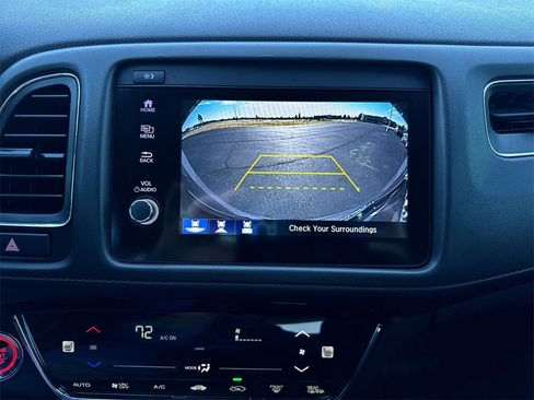 Used 2022 Honda HR-V EX image 17