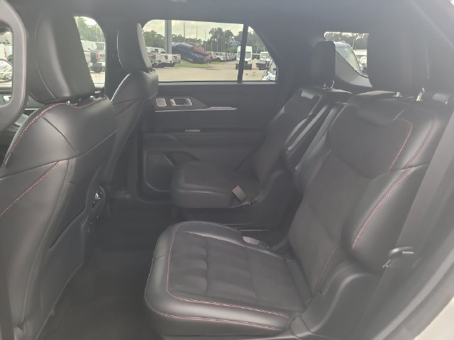 Used 2025 Ford Explorer ST w/ Sun And Sound Package AWD/4WD image 14