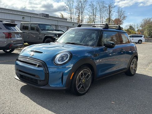 Used 2022 MINI Cooper SE image 7