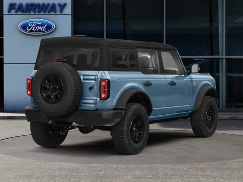 Used 2023 Ford Bronco Wildtrak AWD/4WD image 2