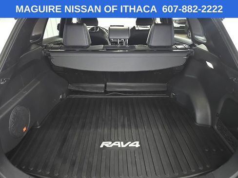 Used 2022 Toyota RAV4 XSE AWD/4WD image 12