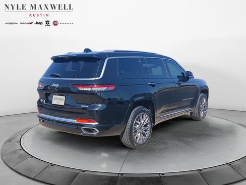 Used 2023 Jeep Grand Cherokee L Summit AWD/4WD image 16