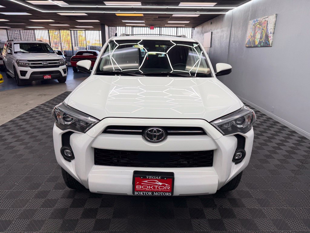 Used 2024 Toyota 4Runner SR5 AWD/4WD image 6